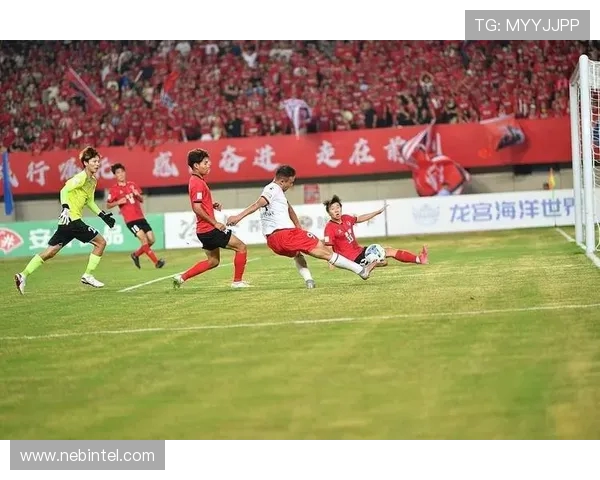 深入解析苏超足球格局与未来发展趋势及俱乐部运营新动向研究探讨